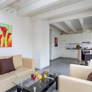 https://swiss-star-district-11.hotelsbaselswitzerland.com