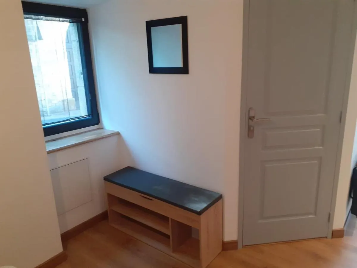 Appartement Studio Le Ménascle Saint-Georges-de-Luzençon France